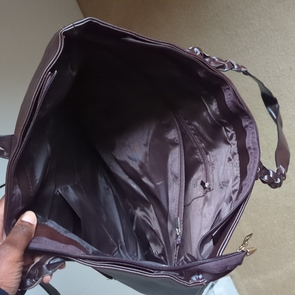 Duke Hudson- Leather Shoulder Bag - Host Pick - Picture 10 of 11